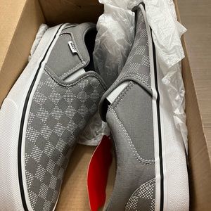 New Vans Asher sneakers size 7.5